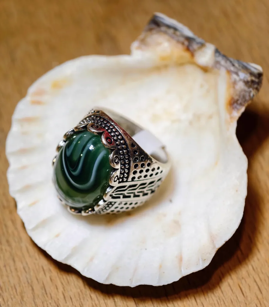 Bague homme pierre verte malachite veinee - Khaldoun